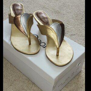 Vintage Metallic Monroe and Main Kitten Thongs Size 7.5W
